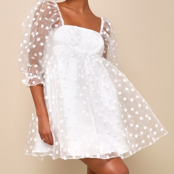 Lulus Dresses & Skirts - Lulus Effervescent Charm White Organza Floral Babydoll Mini Dress - Size M